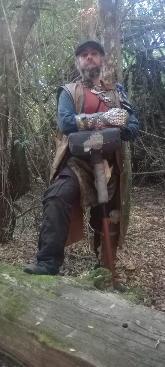 Montaraz patagónico. Explorador y defensor de la cordillera. Herborista, crafter ♻️.